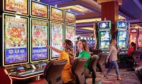 Live dealer blackjack table with HD video stream